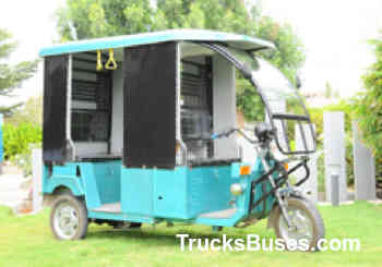 Tejas Passenger Closed Auto Rickshaw Images